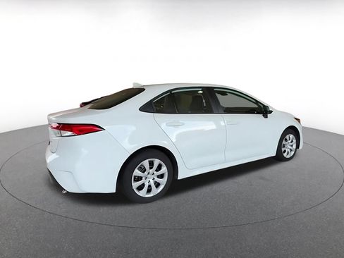 Used 2025 Toyota Corolla LE FWD image 14