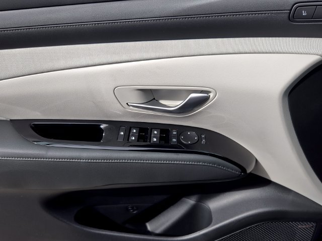 New 2026 Hyundai Tucson Limited FWD image 14