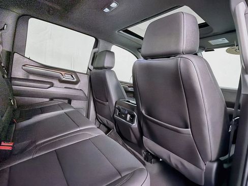 Used 2025 GMC Sierra 1500 SLT w/ SLT Premium Plus Package AWD/4WD image 27