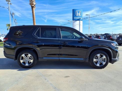 Used 2025 Honda Pilot EX-L image 8