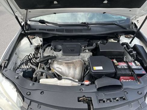 Used 2016 Toyota Camry LE FWD image 18
