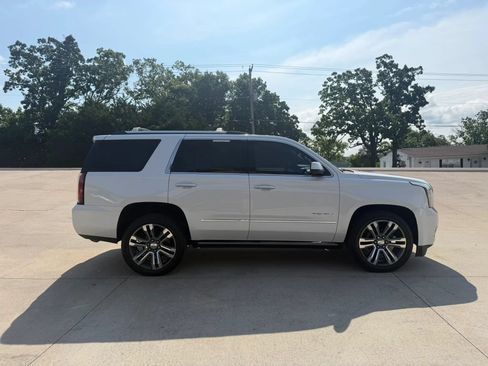 Used 2019 GMC Yukon Denali w/ Denali Ultimate Package AWD/4WD image 2