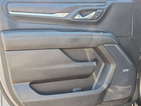 Used 2022 GMC Yukon XL Denali w/ Denali Ultimate Package AWD/4WD image 15