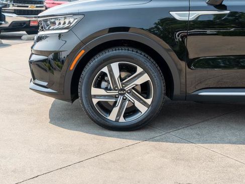 Certified 2023 Kia Sorento EX AWD/4WD image 27