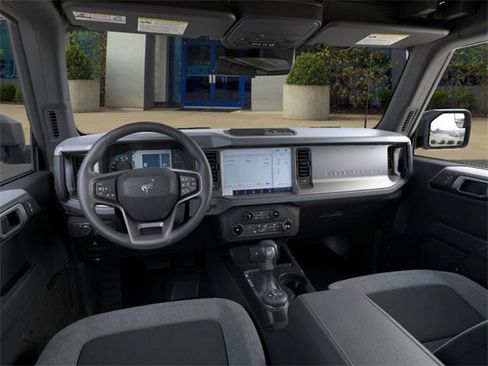 New 2025 Ford Bronco 4-Door image 9