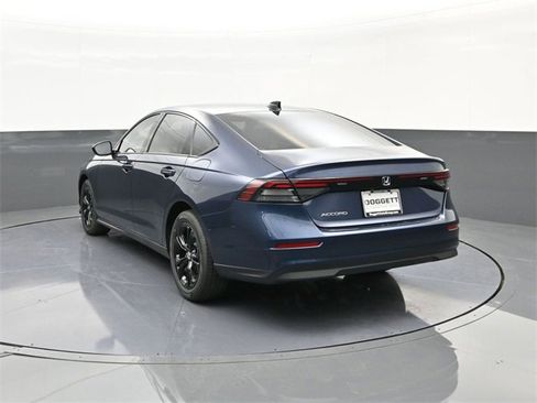 New 2025 Honda Accord SE image 8