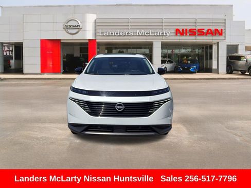 Used 2025 Nissan Murano SL AWD/4WD image 11