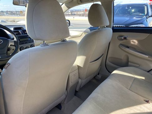 Used 2012 Toyota Corolla LE FWD image 15