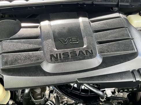 Used 2022 Nissan Titan SV RWD image 32