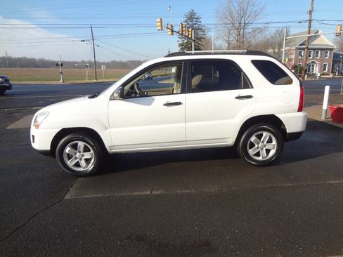 Used 2009 Kia Sportage LX image 3