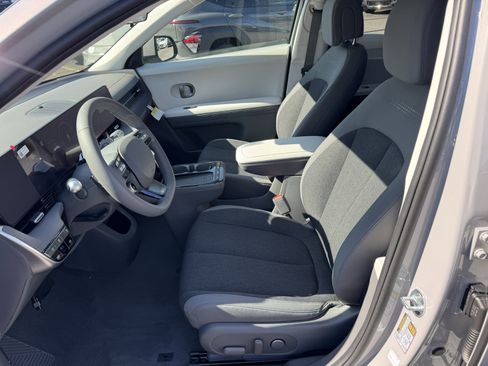 New 2026 Hyundai Ioniq 5 SE RWD image 9