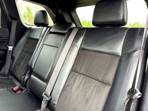 Used 2020 Jeep Grand Cherokee Altitude image 16