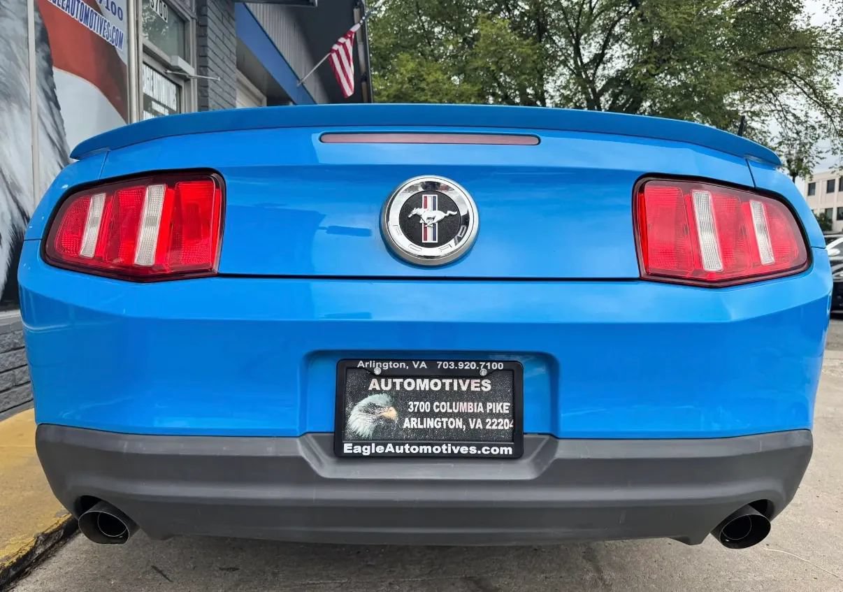 Used 2012 Ford Mustang Coupe RWD image 4