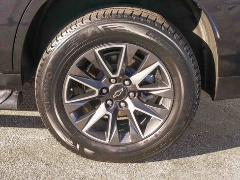 Used 2023 Chevrolet Tahoe Z71 w/ Z71 Off-Road Package image 6