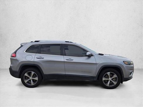 Used 2019 Jeep Cherokee Limited AWD/4WD image 4