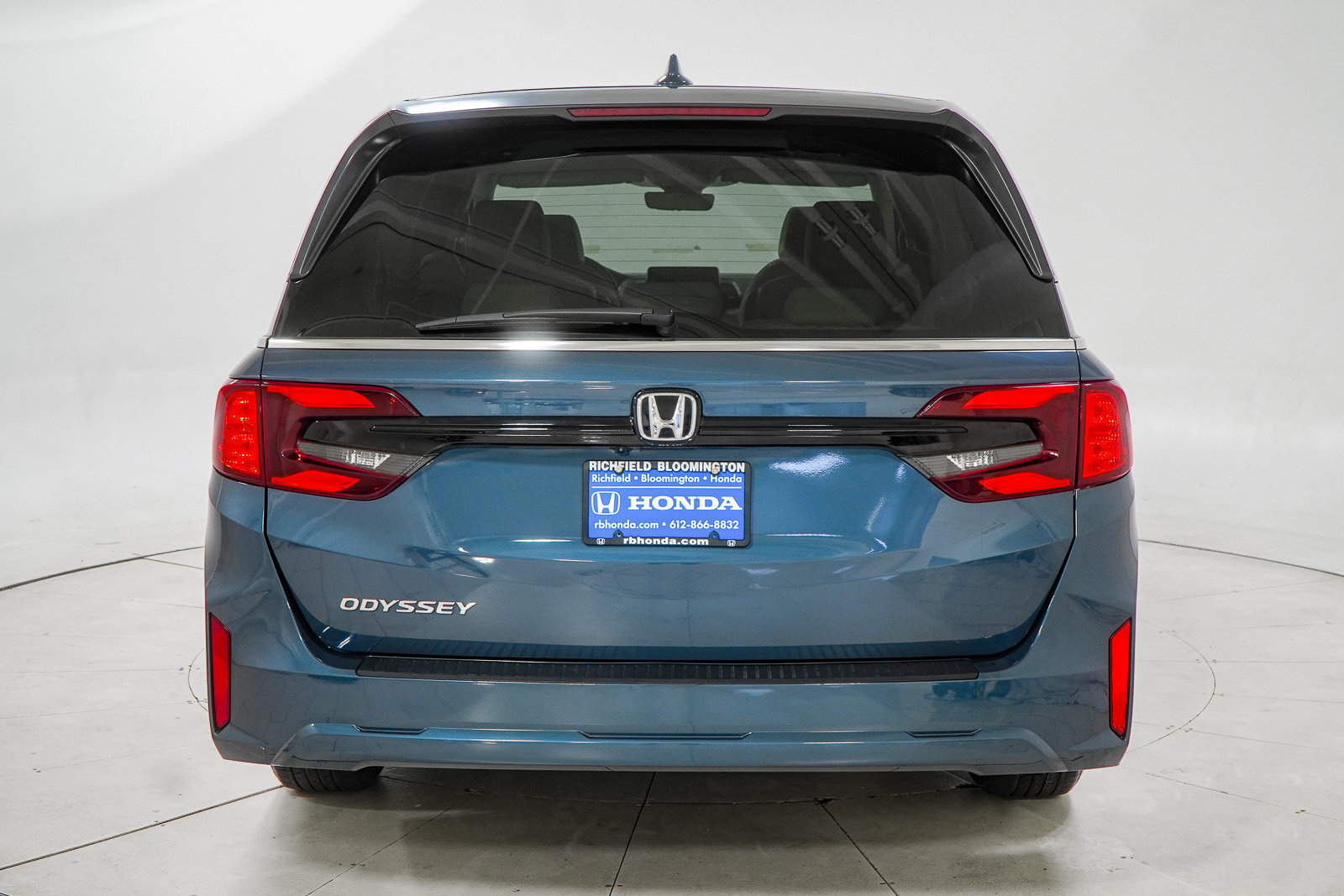 Used 2025 Honda Odyssey EX-L image 8