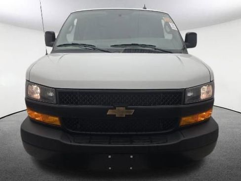 Used 2024 Chevrolet Express 3500 Extended w/ Driver Convenience Package image 2