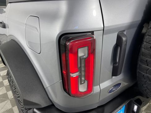Used 2022 Ford Bronco Wildtrak AWD/4WD image 17
