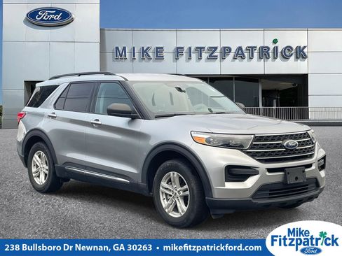 Used 2022 Ford Explorer XLT image 1