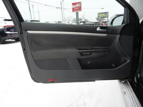 Used 2008 Volkswagen Rabbit 2-Door image 10