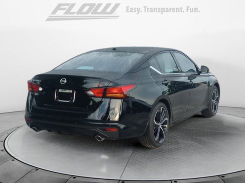 New 2025 Nissan Altima 2.5 SR image 7