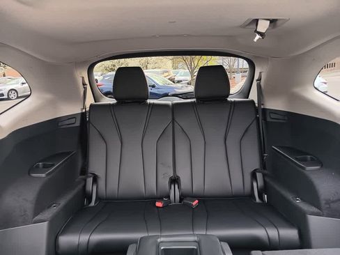 Used 2023 Acura MDX SH-AWD w/ Technology Package image 17