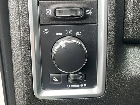 Used 2024 RAM 1500 Classic Warlock image 31