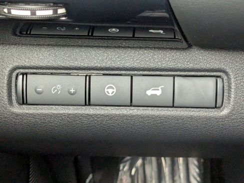 New 2025 Nissan Pathfinder SV w/ SV Premium Package AWD/4WD image 27