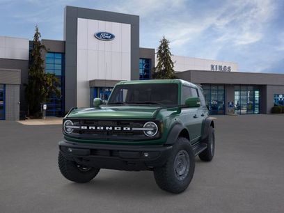 New 2025 Ford Bronco Outer Banks w/ Sasquatch Package