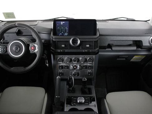 New 2025 INEOS Grenadier Fieldmaster Edition image 6