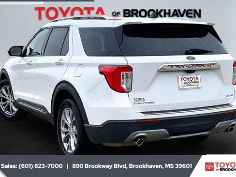 Used 2022 Ford Explorer Limited AWD/4WD image 2