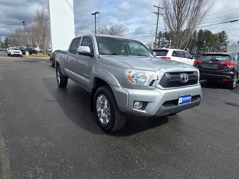 Used 2015 Toyota Tacoma 4x4 Double Cab w/ Limited Package image 10