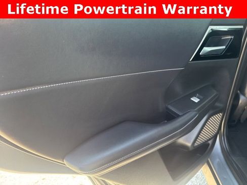 Used 2023 Mitsubishi Outlander SE image 13