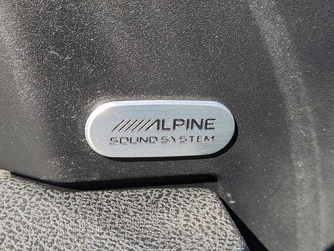 Used 2023 Dodge Charger SXT image 14