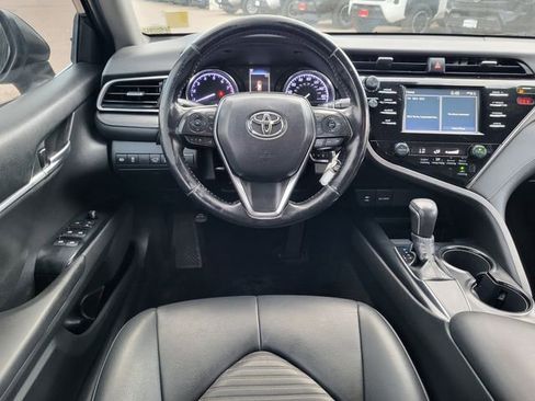 Used 2019 Toyota Camry SE FWD image 22