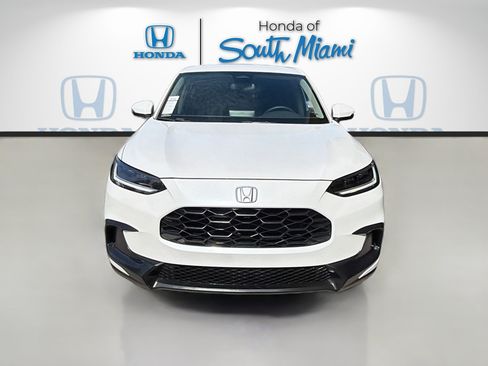 Used 2025 Honda HR-V LX image 2