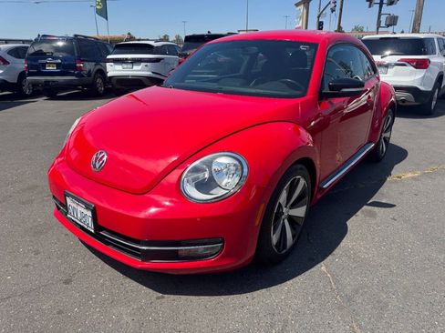 Used 2012 Volkswagen Beetle Turbo FWD image 4