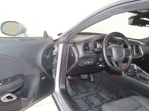 Used 2017 Dodge Challenger R/T w/ Sound Group RWD image 47