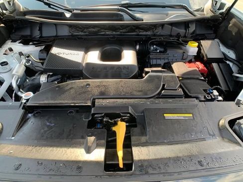 Certified 2025 Nissan Murano SL w/ Cargo Package AWD/4WD image 29