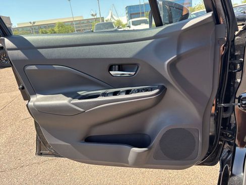 Used 2025 Nissan Versa SV FWD image 18