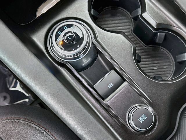 Used 2025 Ford Explorer Active AWD/4WD image 17