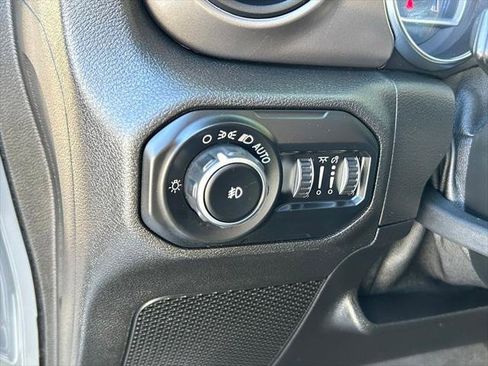 Certified 2020 Jeep Wrangler Sport image 45