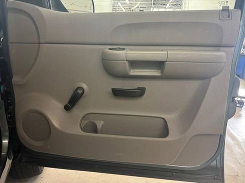 Used 2007 GMC Sierra 2500 W/T w/ Work Truck Preferred Package image 22