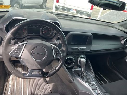 Used 2017 Chevrolet Camaro LT image 8