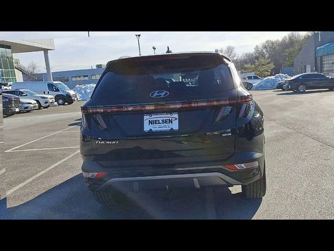 Used 2024 Hyundai Tucson Limited image 3