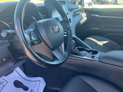 Used 2023 Toyota Camry XSE image 8