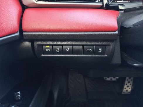 Used 2025 Toyota Camry XSE image 9