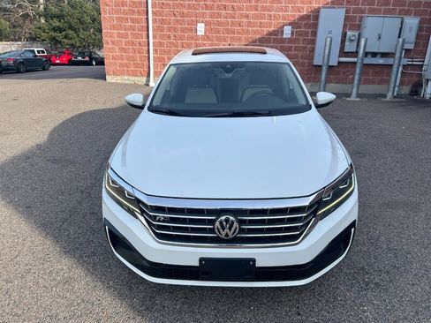 Used 2020 Volkswagen Passat 2.0T R-Line image 8