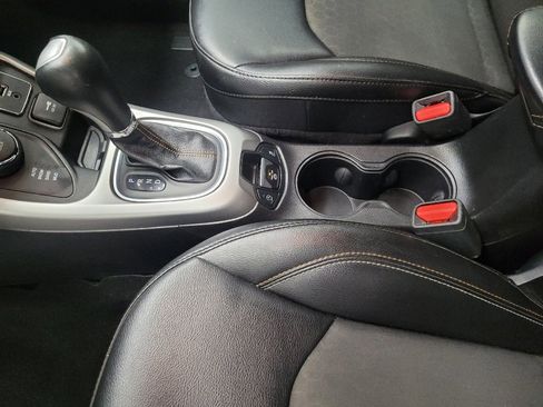 Used 2020 Jeep Compass Latitude AWD/4WD image 26