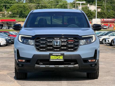 Used 2025 Honda Ridgeline TrailSport image 3